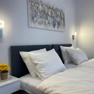 Luxury & Five Apartment Split